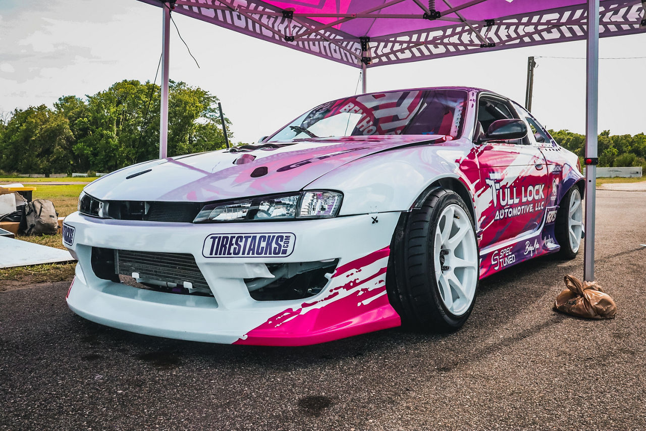 1995 Nissan 200SX - Motegi BATTLE - White | Motegi Wheels